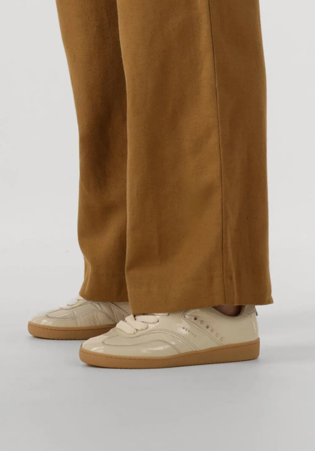 DAMES NUBIKK lage sneakers ray owen studs