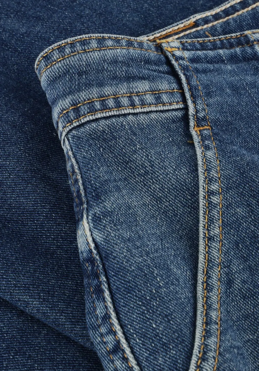 DAMES CLOSED e flared jeans aria