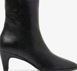 DAMES VIA VAI e enkellaarsjes lina jackson