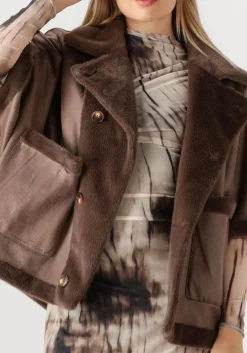 DAMES STUDIO AR e mantel avy faux lacon