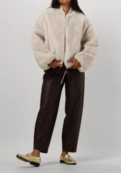 DAMES BEAUMONT jack max