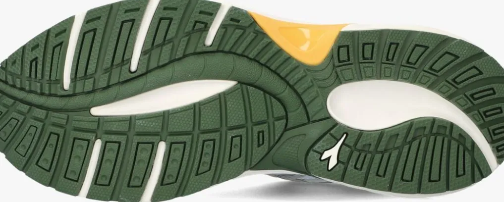 DAMES DIADORA e sneakers mythos star