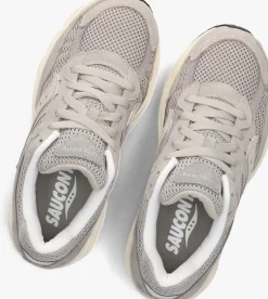 DAMES SAUCONY lichtgrijze lage sneakers progrid omni 9