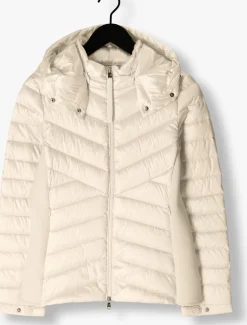 DAMES BEAUMONT te jack devi