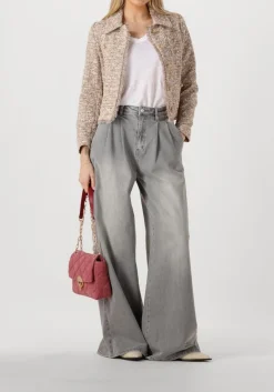 DAMES RESORT FINEST te t-shirt v-neck t-shirt