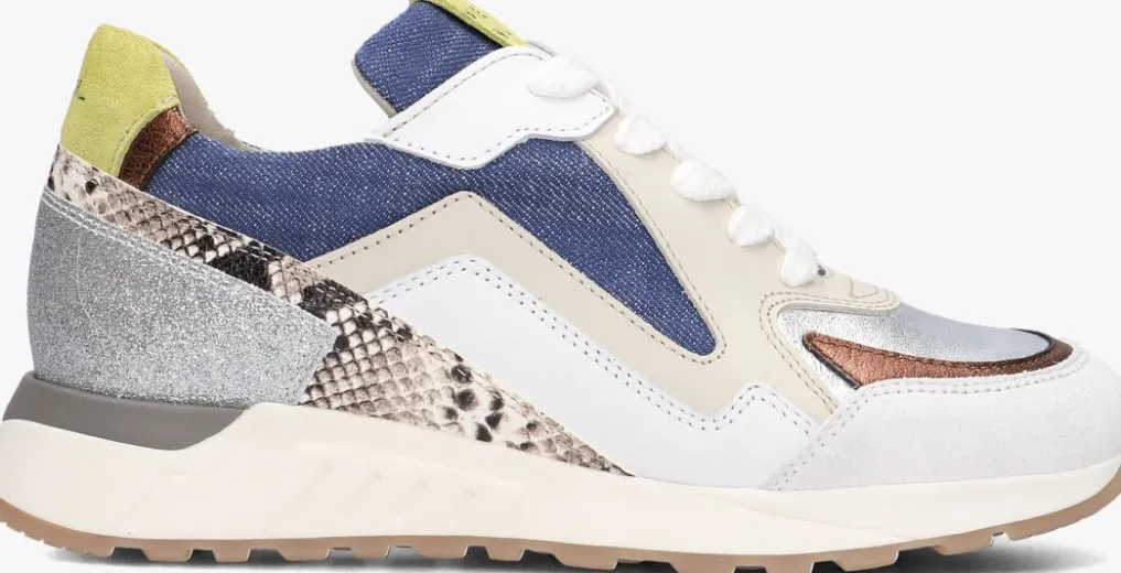 DAMES PIEDI NUDI en lage sneakers selva 17.09