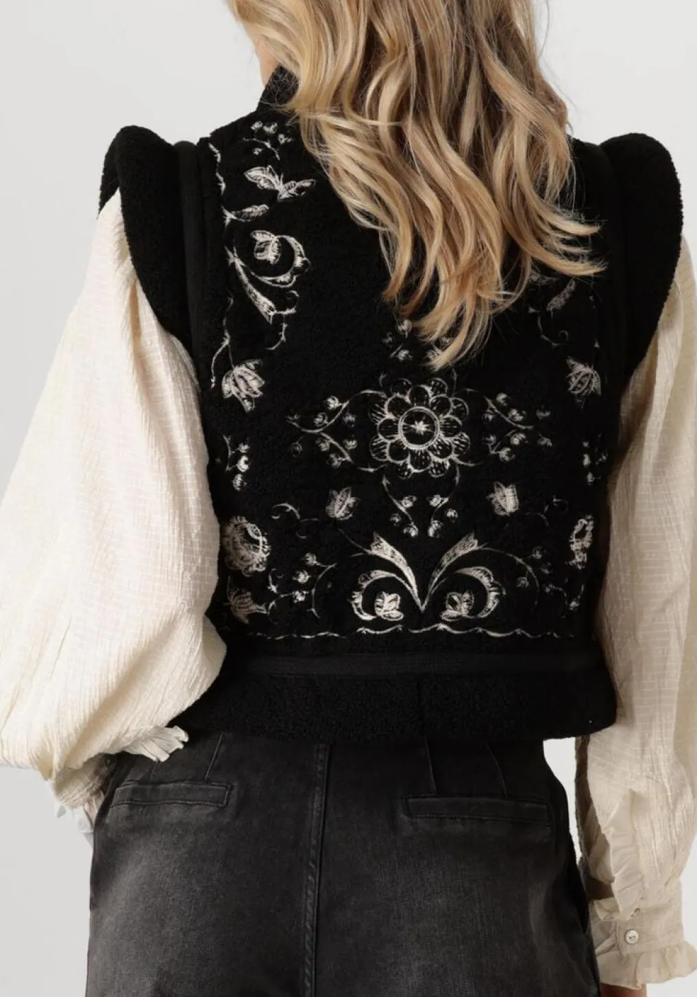 DAMES ANTIK BATIK e gilet saliba gilet